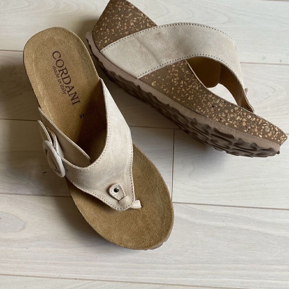 Cordani Women's Ashley Wedge Thong Sandal In Visone Suede Size 37 NWOT